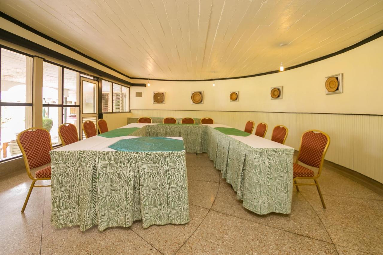 Green Hills Hotel Nyeri Exterior photo